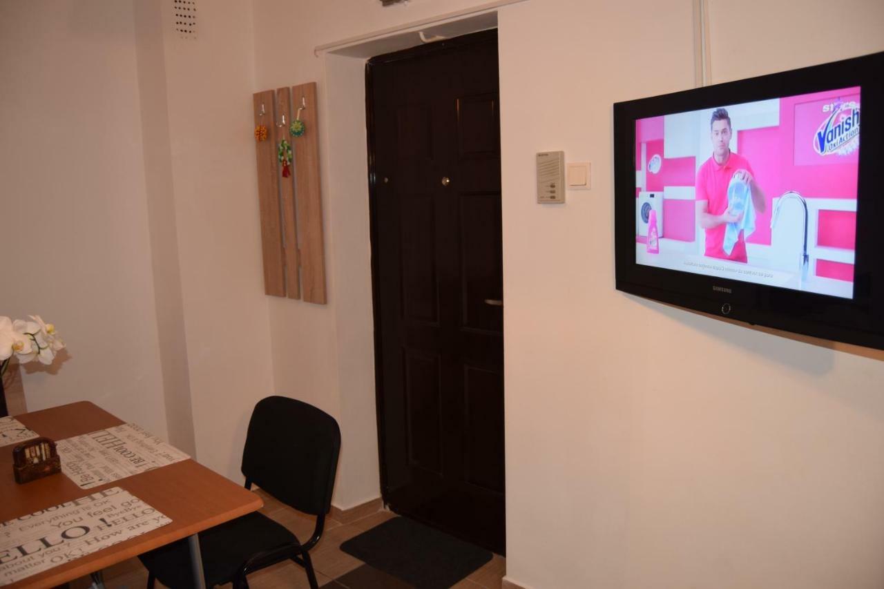 Central Appartment St'S Martin Church Braşov Esterno foto